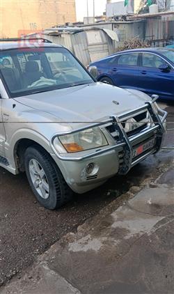 ميتسوبيشي باجيرو